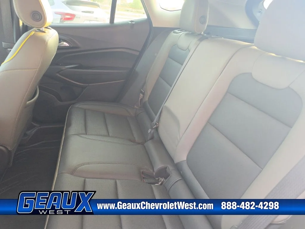 Used 2025 Gray Chevrolet ACTIV image 21