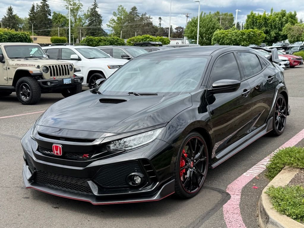 Used 2019 Crystal Black Pearl Honda Touring image 3