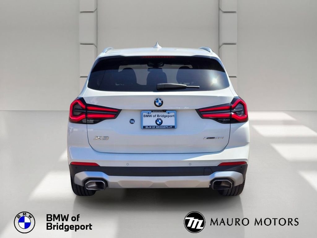 Used 2023 White BMW xDrive30i image 5