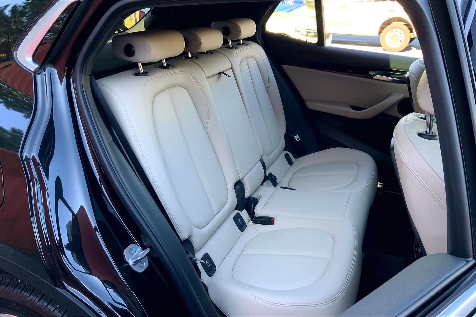 Used 2019 Black Sapphire Metallic BMW xDrive28i image 19