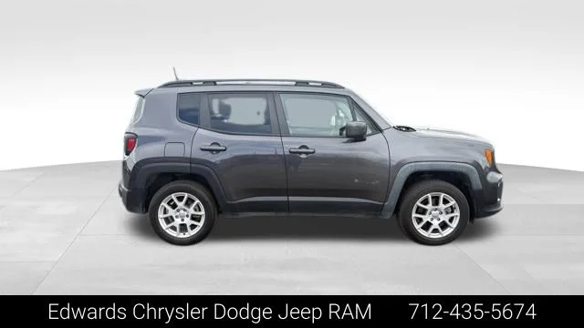 Used 2020 Gray Jeep Latitude image 9