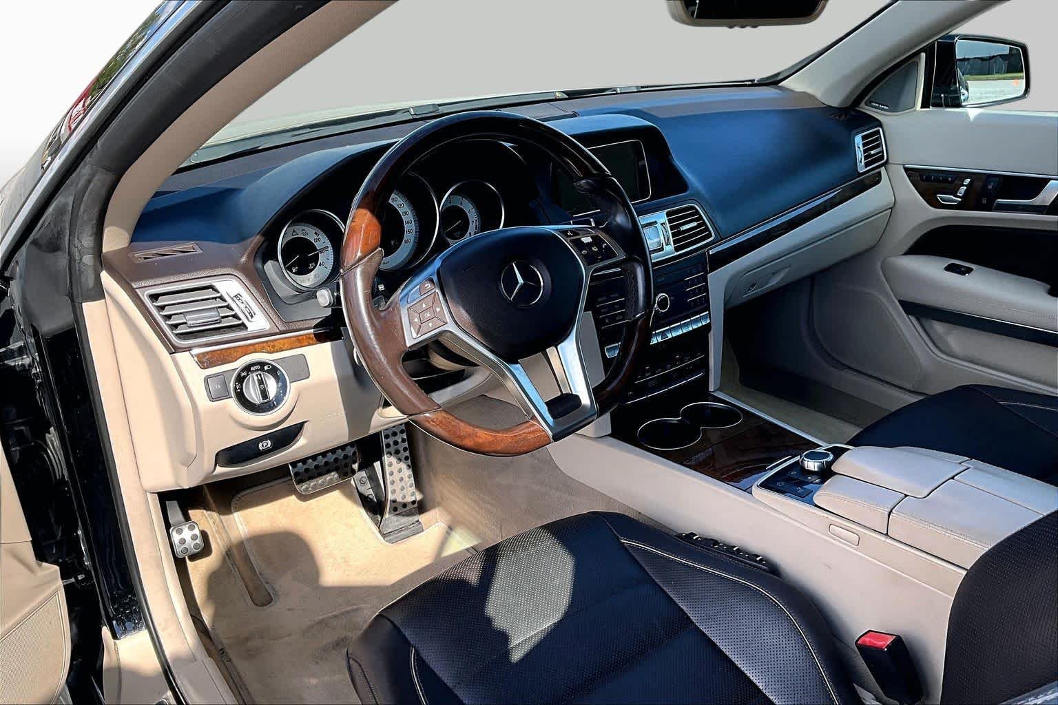 Used 2016 Black Mercedes-Benz E 400 image 17