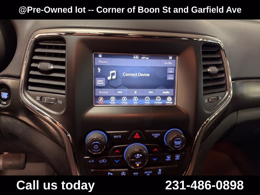 Used 2018 White Jeep Laredo E image 19