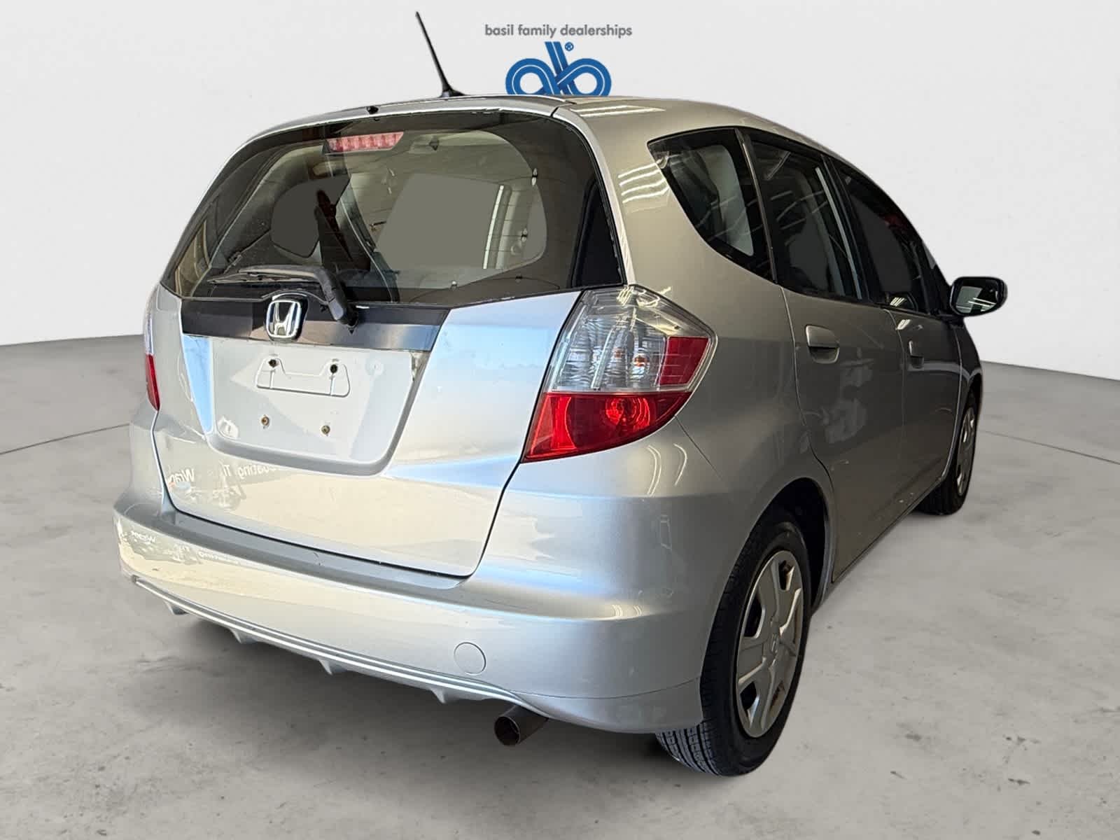 Used 2013 Taffeta White Honda  image 7