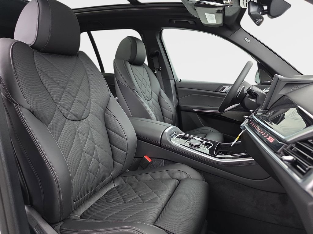 New 2026 Alpine White BMW xDrive40i image 9