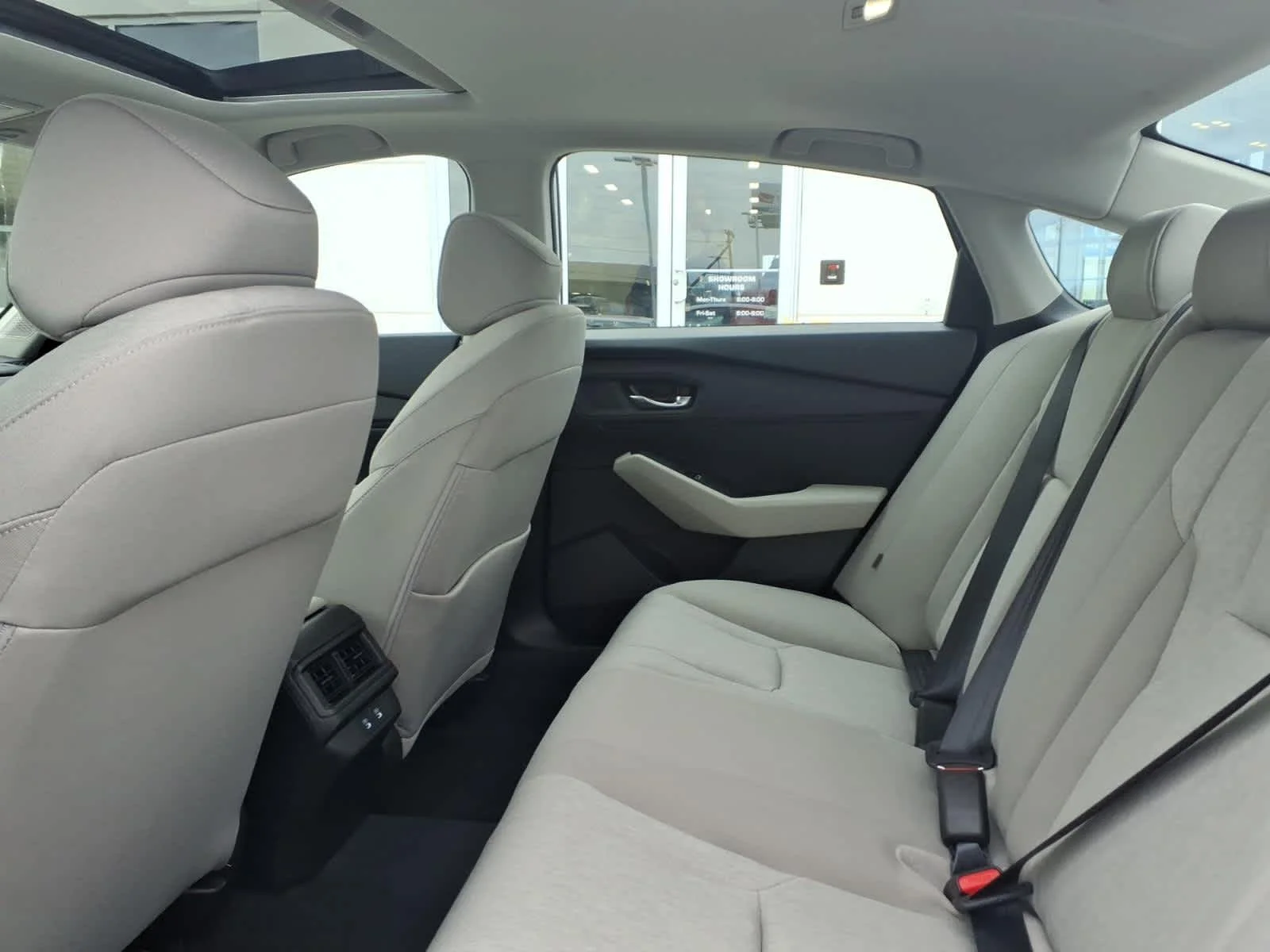 New 2026 Platinum White Pearl Honda SE image 11