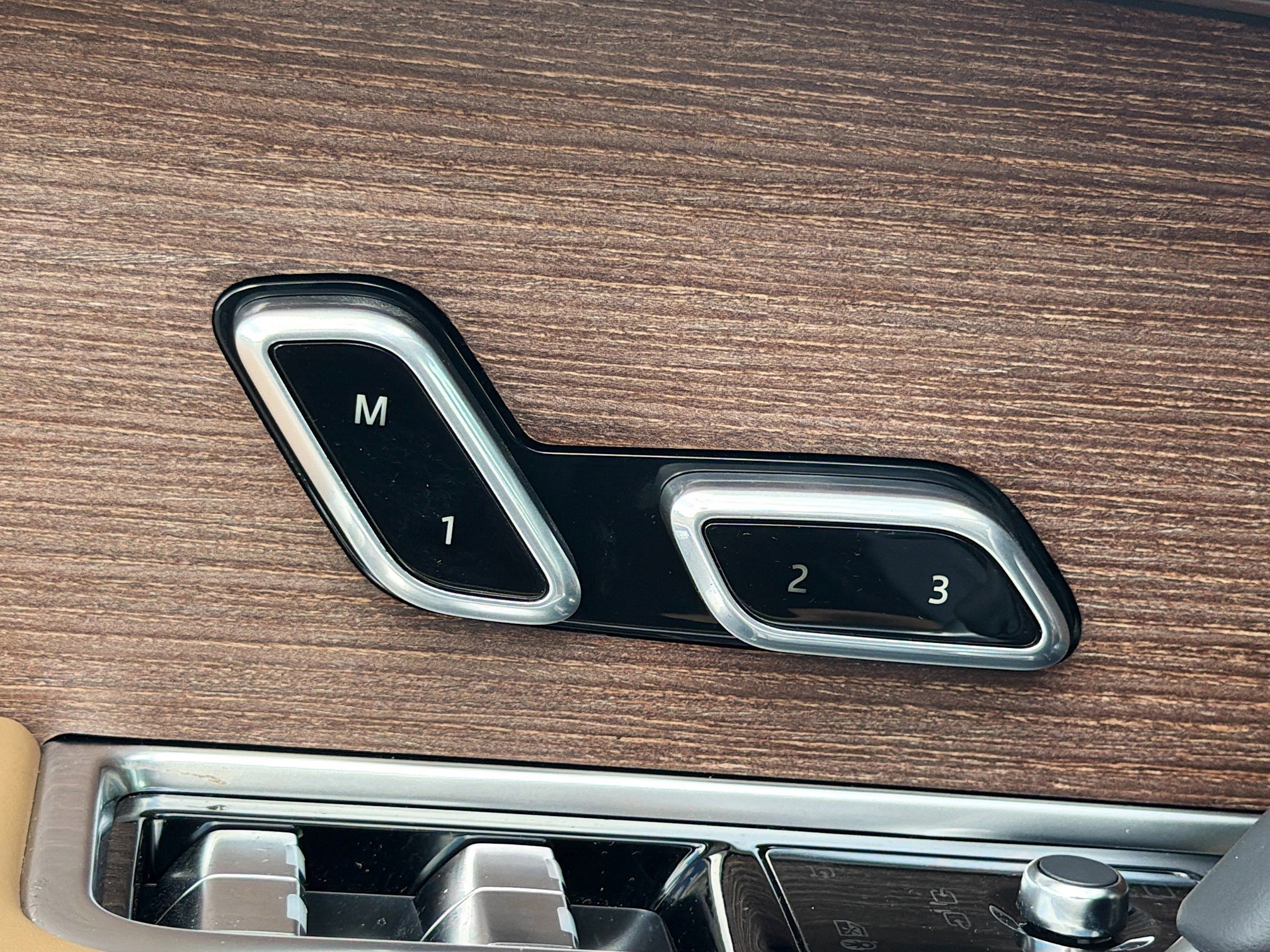 2026 Land Rover Range Rover SE - Photo 26