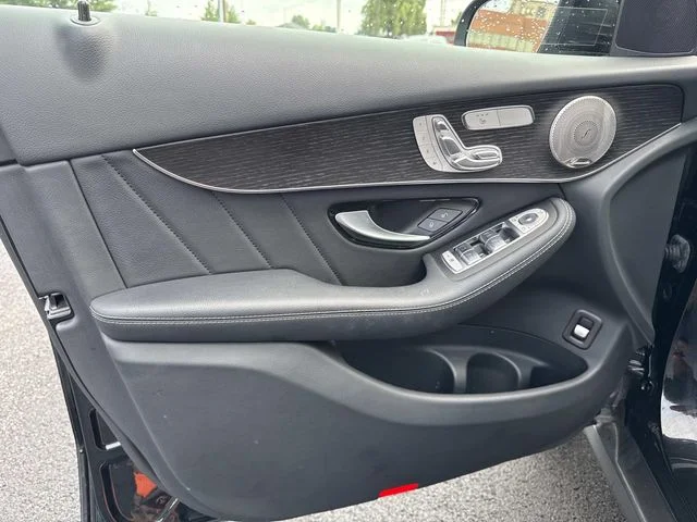 Used 2021 Black Mercedes-Benz GLC 300 image 26