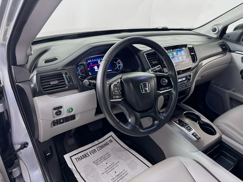 Used 2022 Lunar Silver Metallic Honda Special Edition image 14