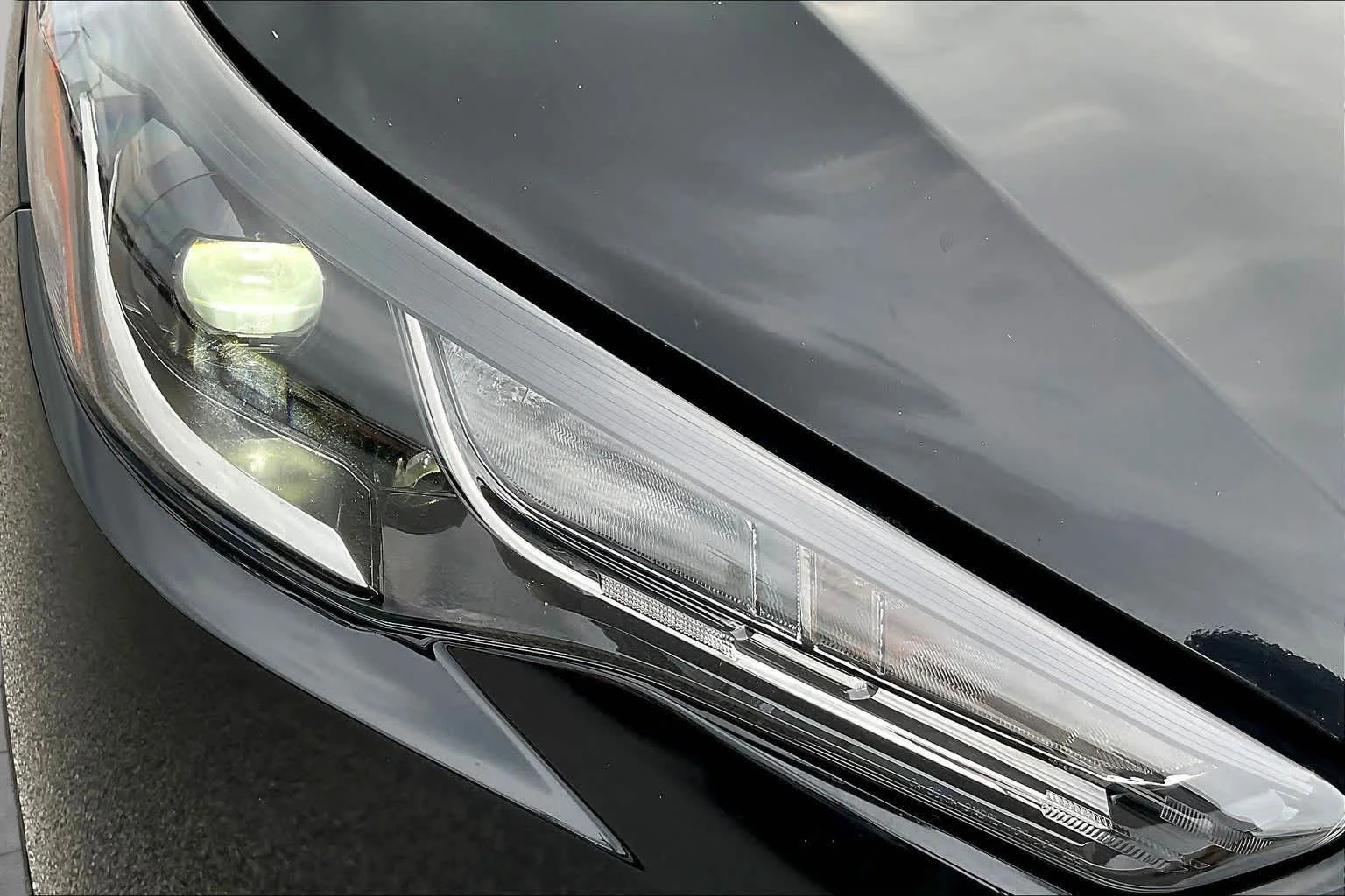 Used 2023 Jet Black Toyota LE image 27