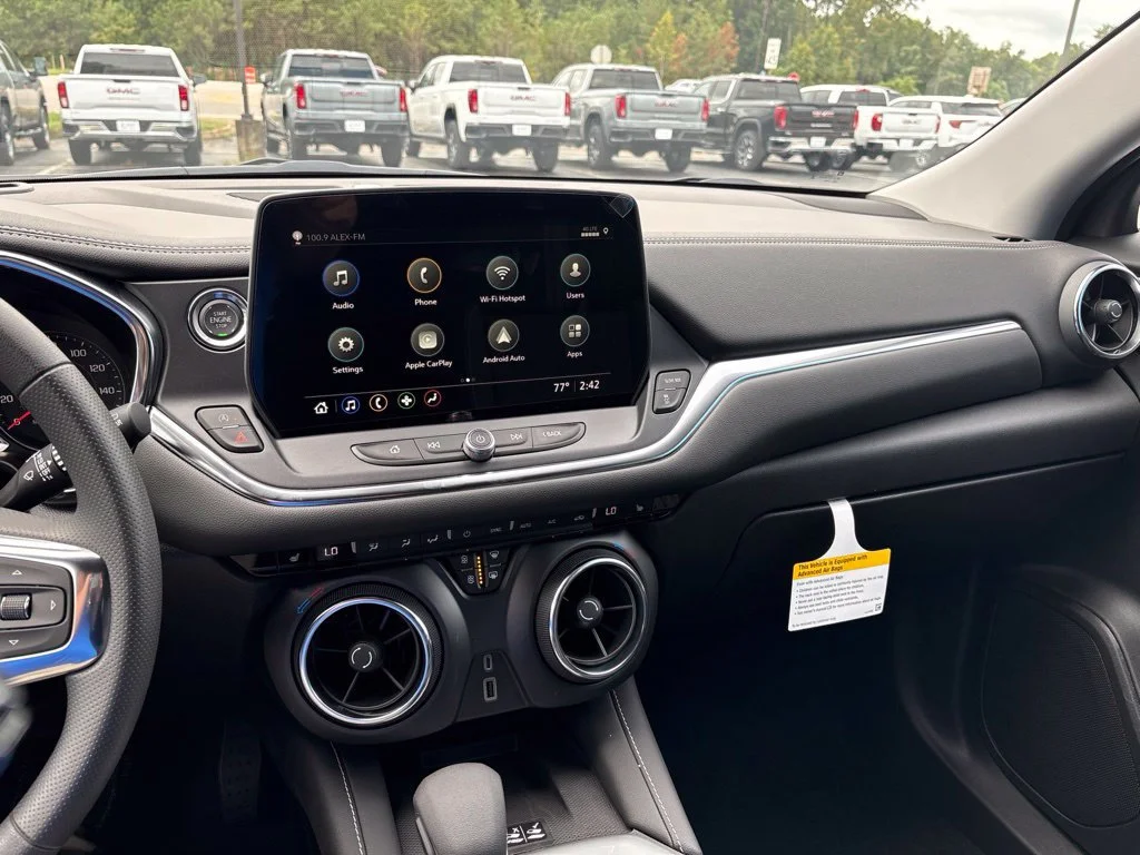 New 2026 Summit White Chevrolet 2LT image 17