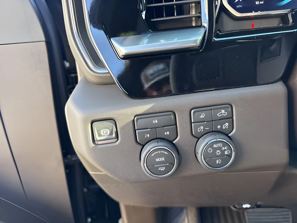 New 2026 Black Chevrolet LT image 32