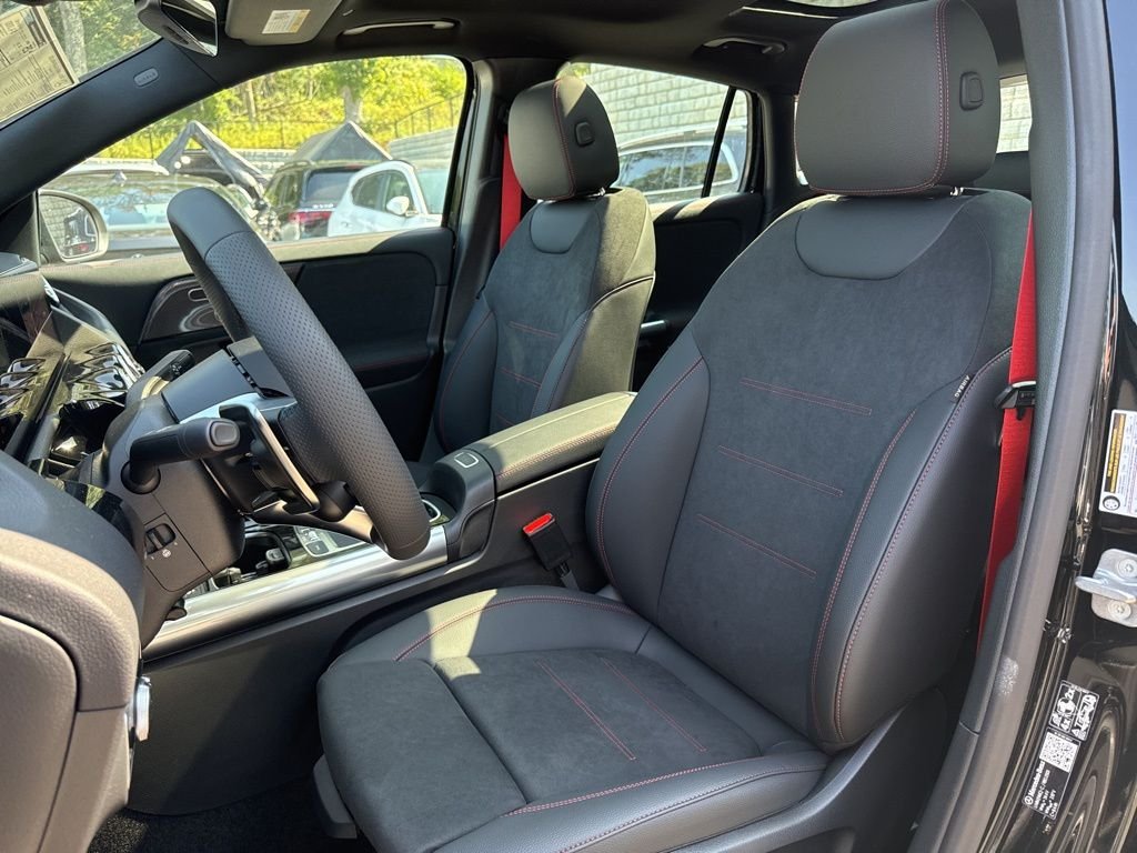 2026 Mercedes-Benz GLA AMG GLA 35 - Photo 28