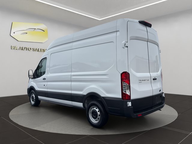 Used 2025 White Ford  image 5