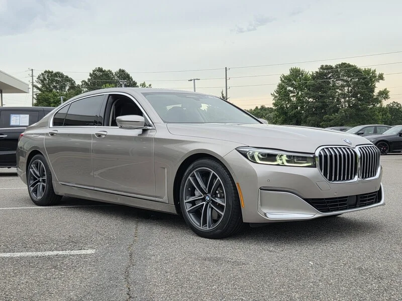Used 2022 Silver Metallic BMW 750I XDRIVE SEDAN image 5