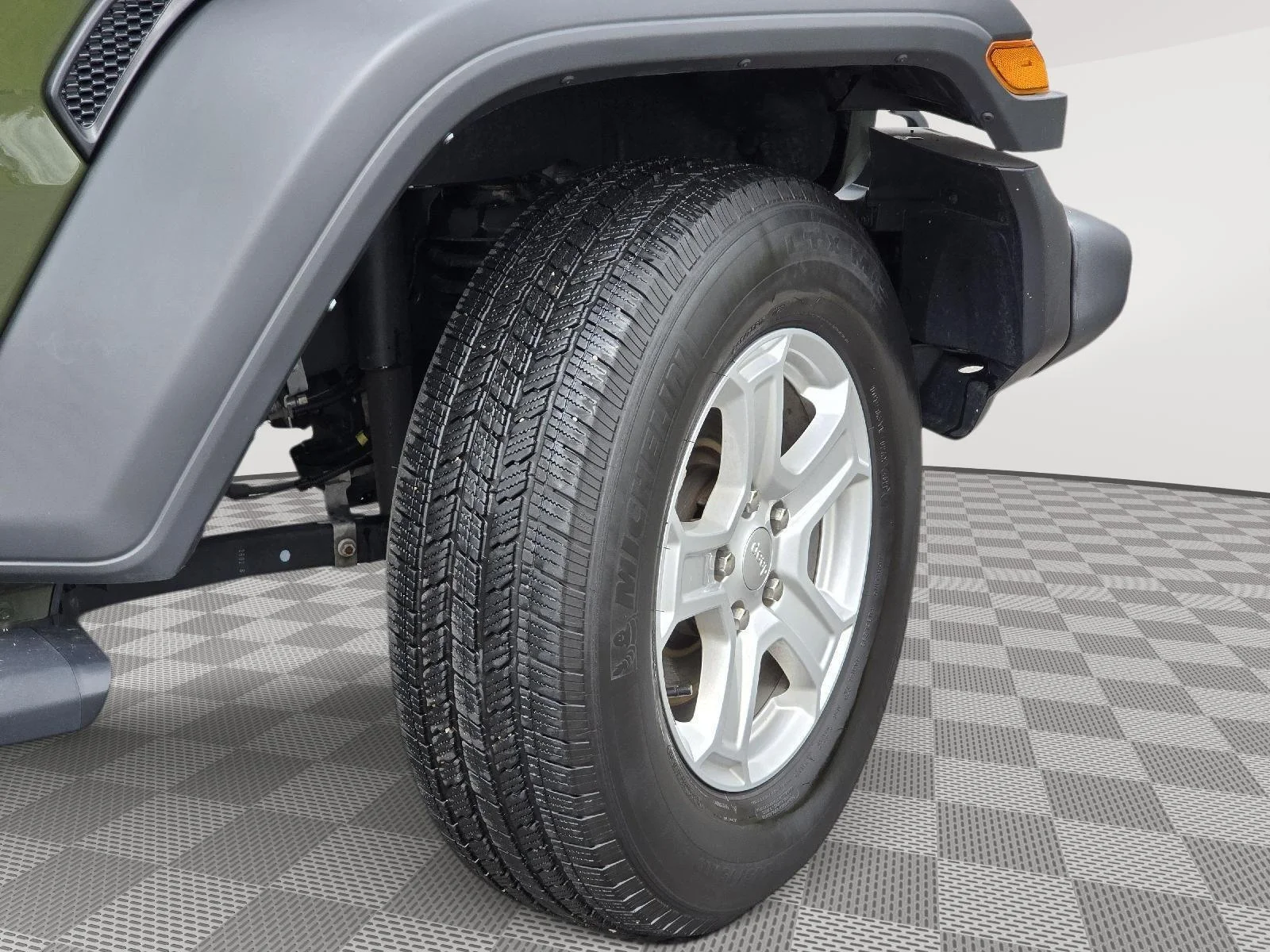 Used 2023 Sarge Green Clearcoat Jeep Sport S image 11