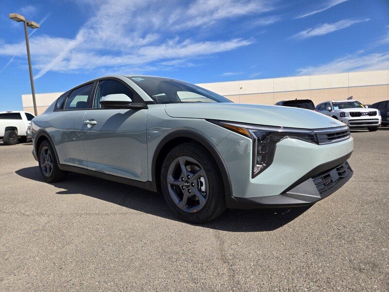 New 2026 Morning Haze Kia LXS image 2