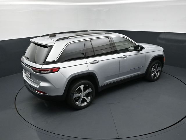 Used 2023 Silver Jeep 4xe image 18