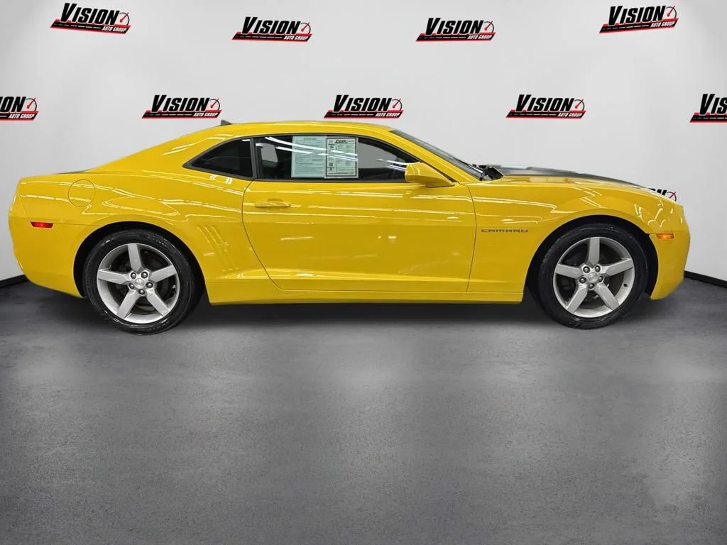 Used 2011 Yellow Chevrolet 2LT image 6