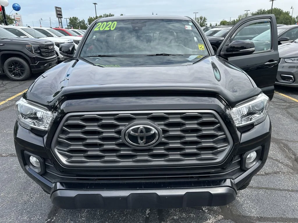 Certified Used 2020 Black Toyota TRD Off-Road image 23