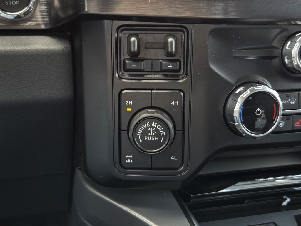 New 2026 White Ford Lariat image 33