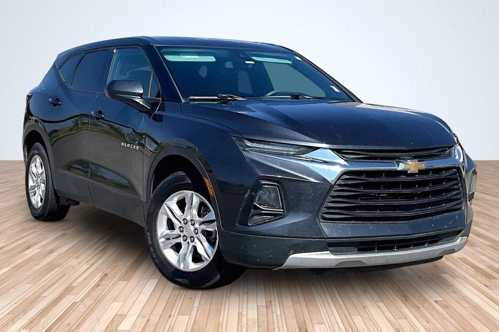 Used 2022 Gray Chevrolet LT image 9
