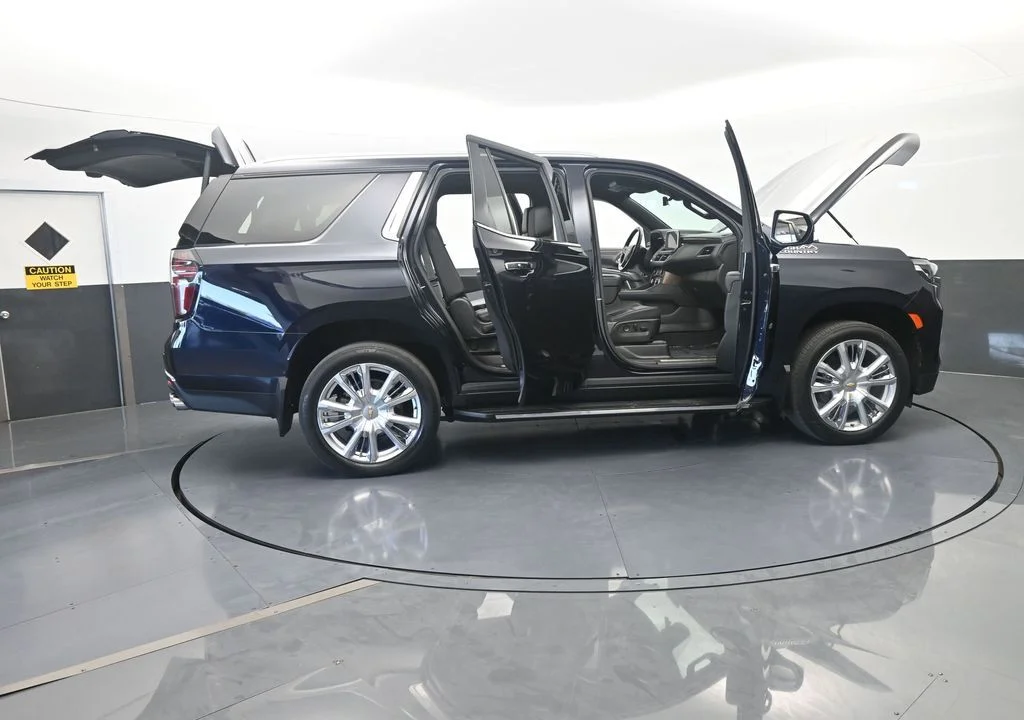Used 2023 Midnight Blue Metallic Chevrolet High Country image 84