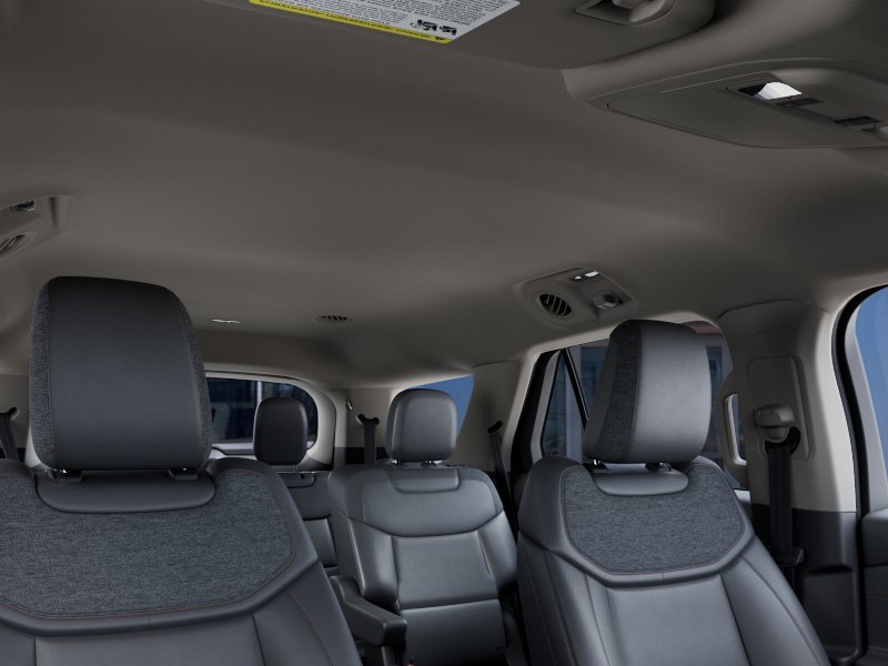New 2027 Agate Black Metallic Ford Active image 45