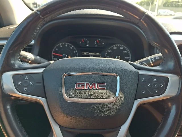 Used 2019 Ebony Twilight Metallic GMC SLE-2 image 16