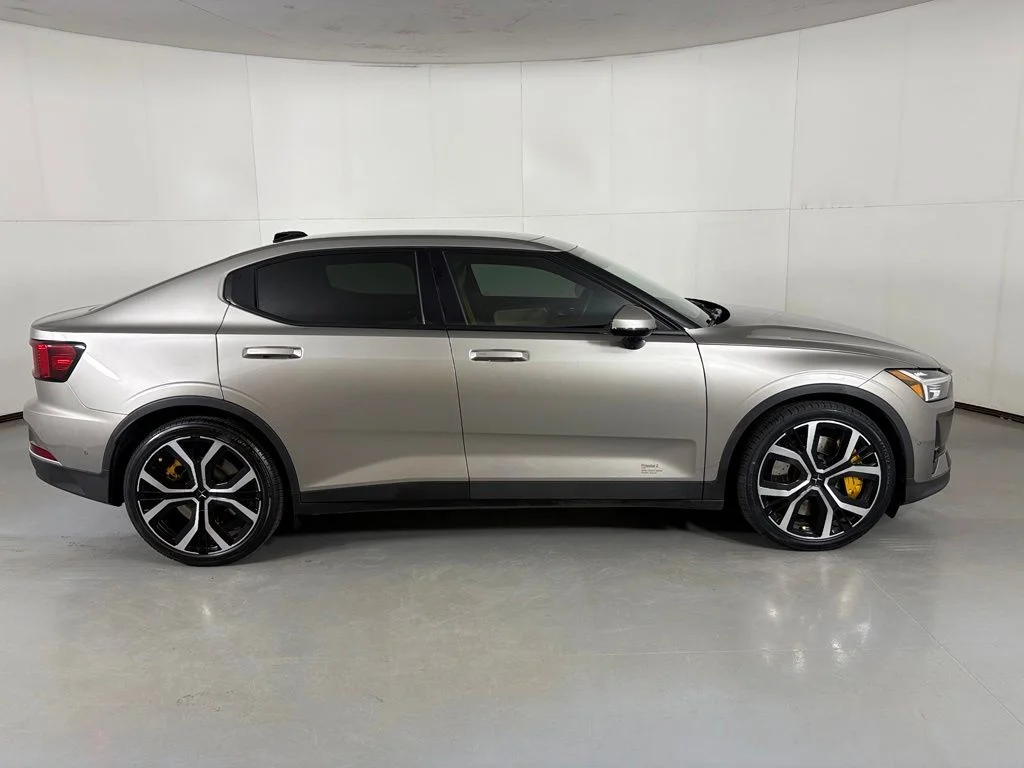 Used 2022 Gold Polestar Long Range Dual Motor image 9