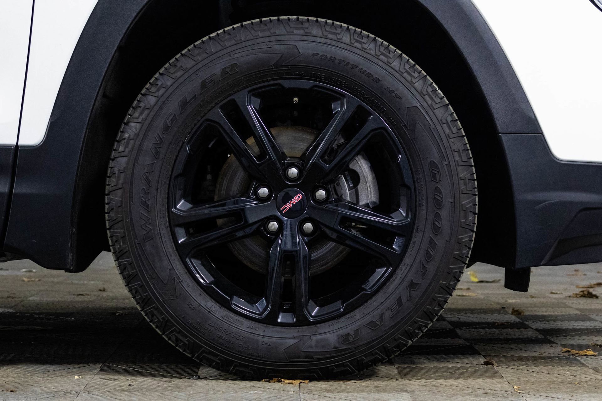 2023 GMC TERRAIN - Image 41