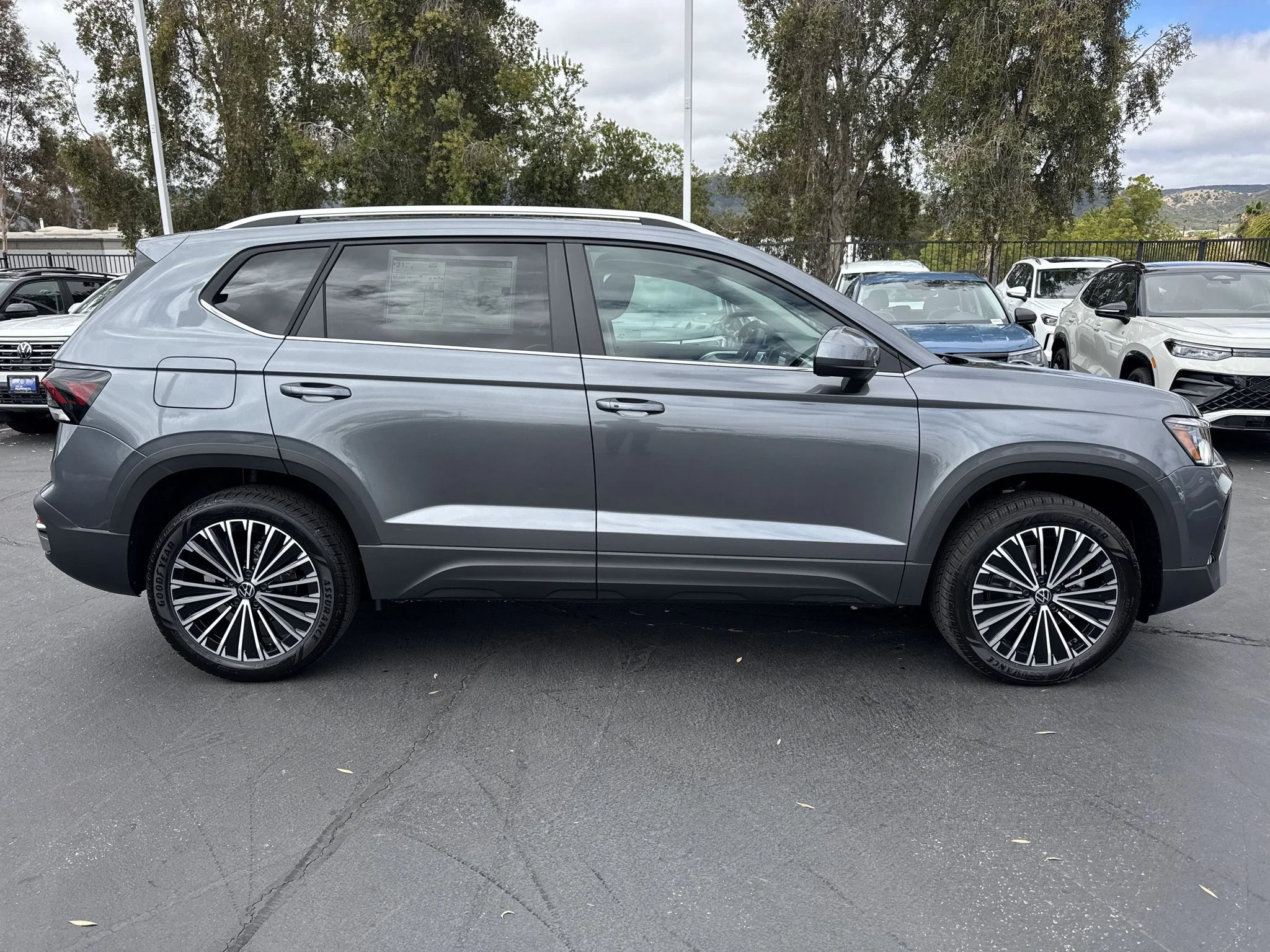 New 2026 Platinum Gray Metallic Volkswagen SE image 8