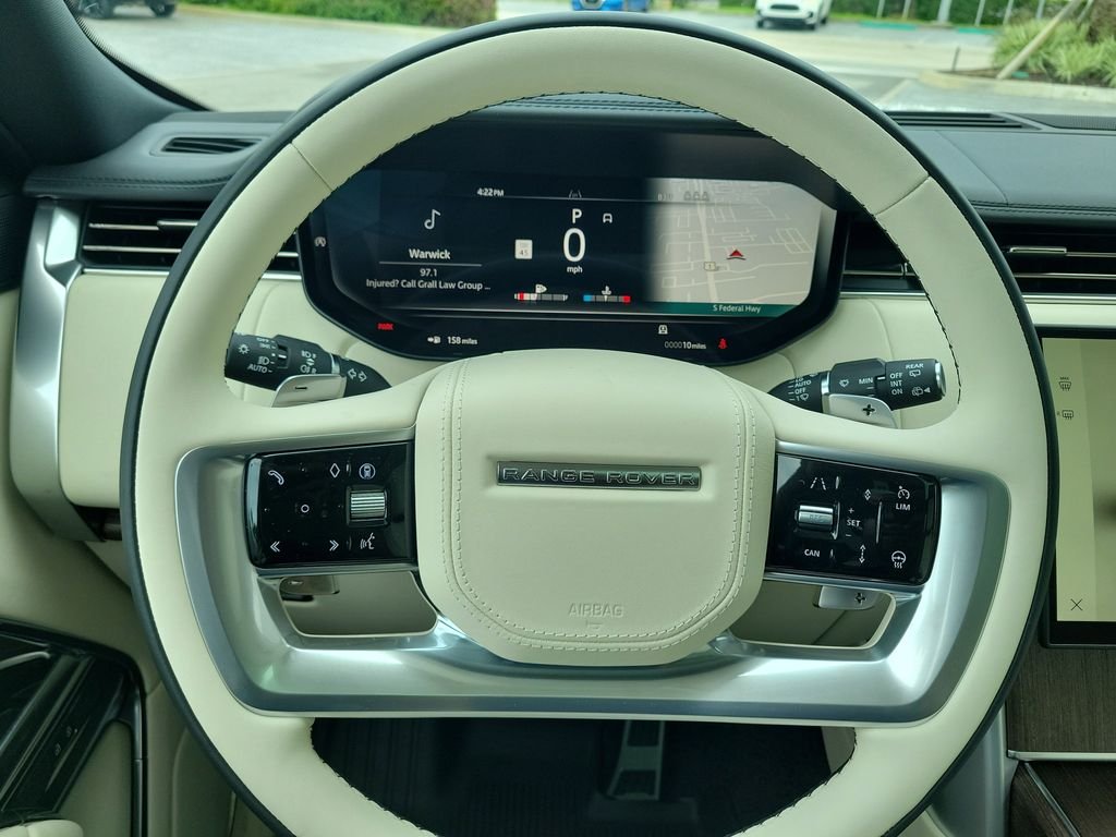 New 2026 Ostuni Pearl White Land Rover SE image 29