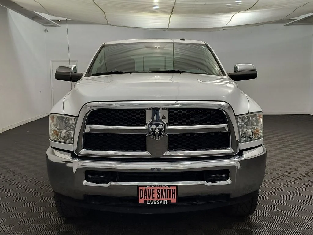 Used 2016 Bright White Ram SLT image 6