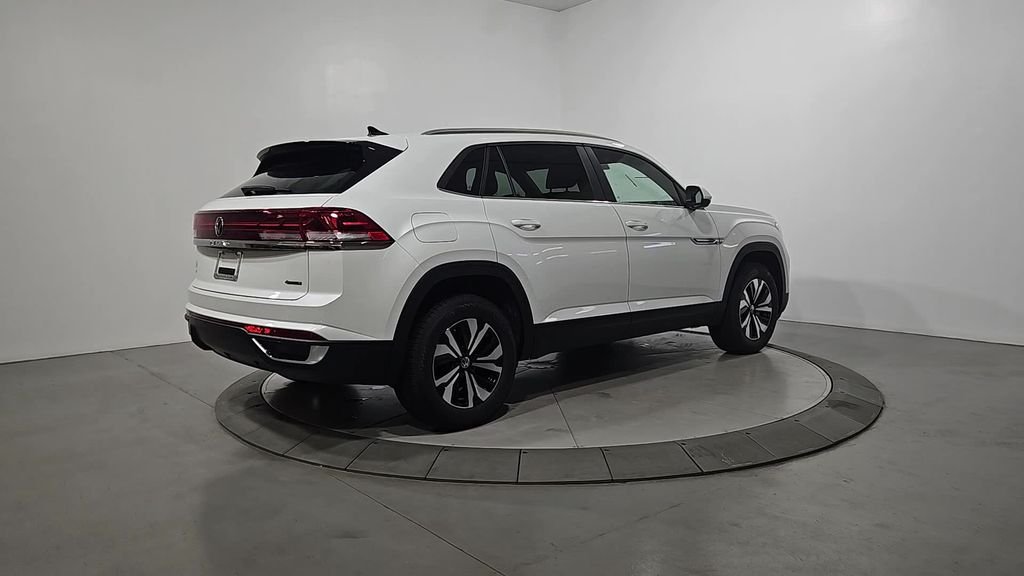 New 2026 White/off-white Volkswagen 2.0T SE image 5