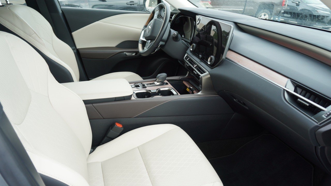 Used 2026 Silver Lexus RX 350 Premium image 8