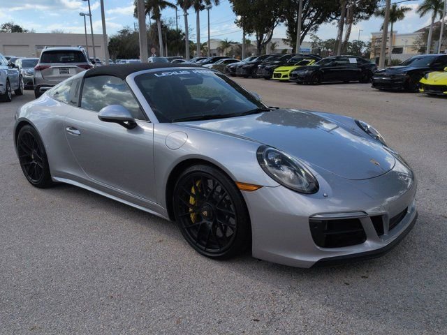 2018 Porsche 911 GTS