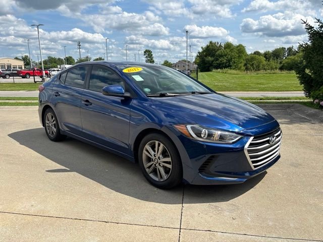 Used 2017 Lakeside Blue Hyundai SE image 32