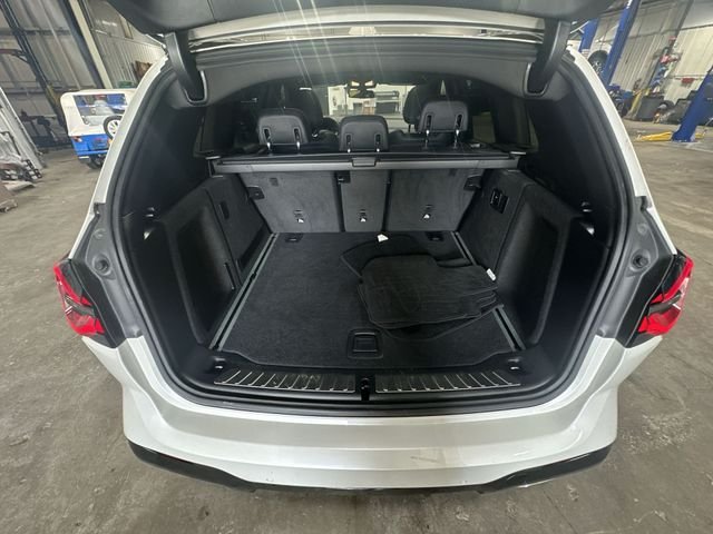 Used 2022 White BMW sDrive30i image 25