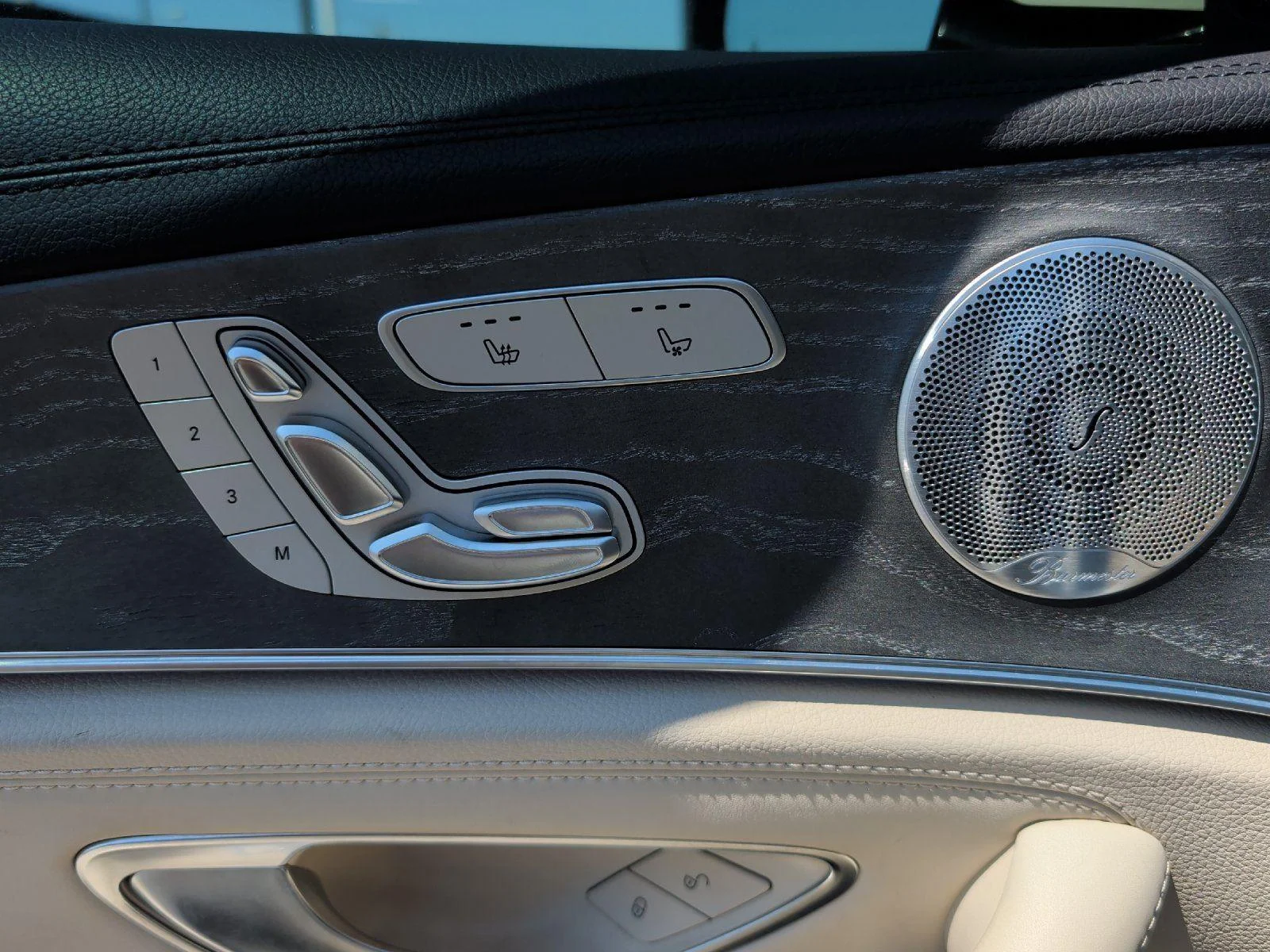 Used 2021 designo Diamond White Mercedes-Benz AMG® E 53 image 14