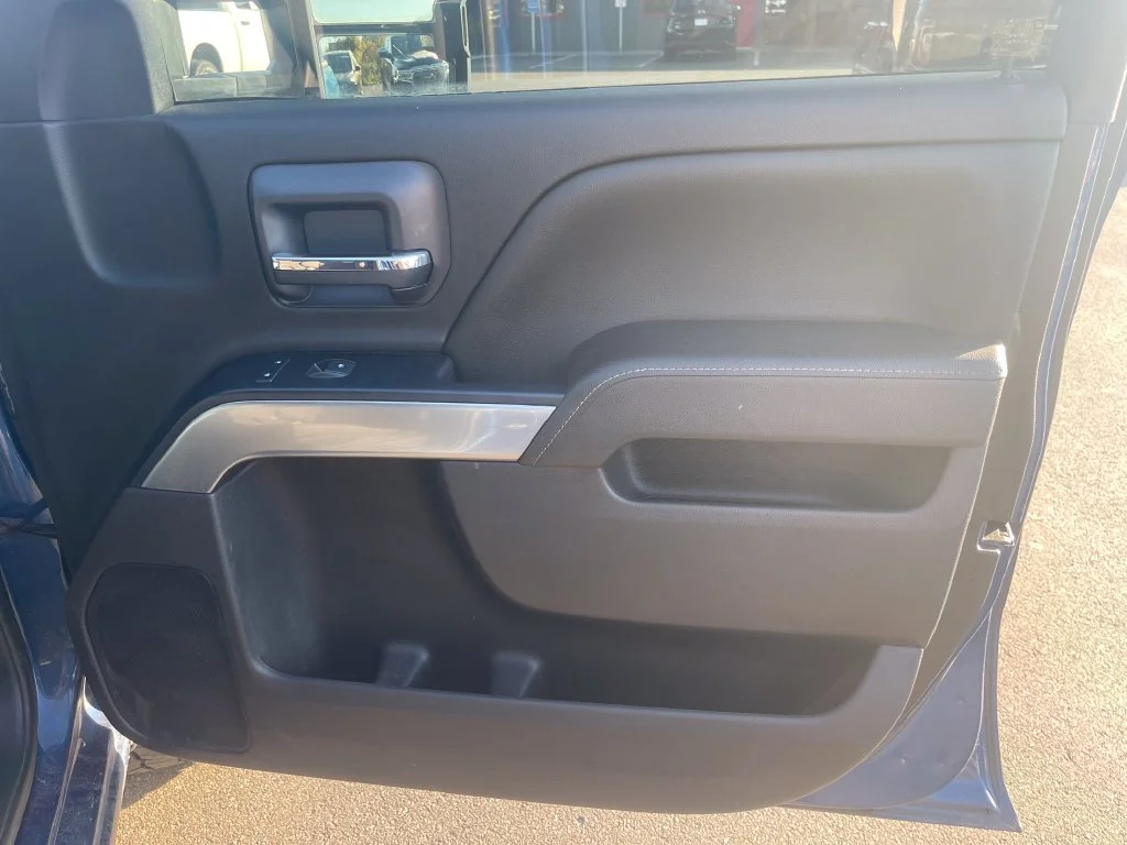 Used 2017 Blue Chevrolet LT image 31