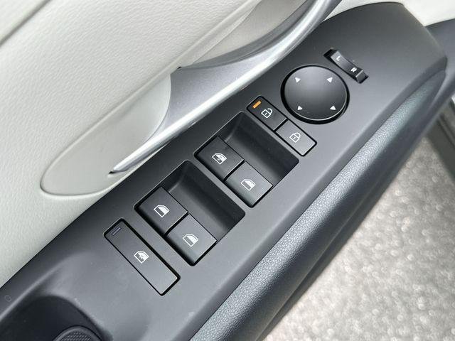 New 2026 Gray Hyundai Blue image 37
