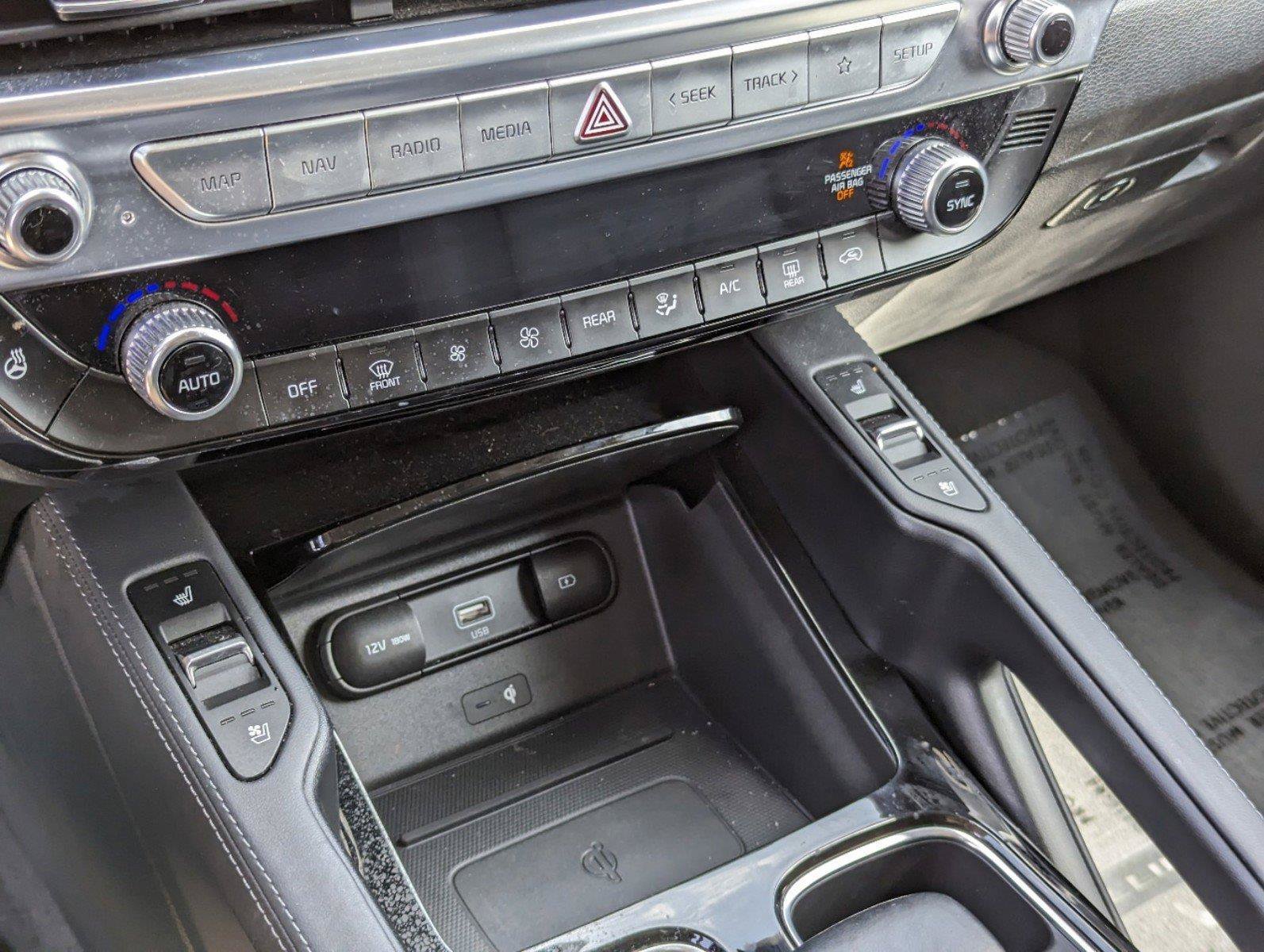 Used 2022 Glacial White Pearl Kia SX image 26