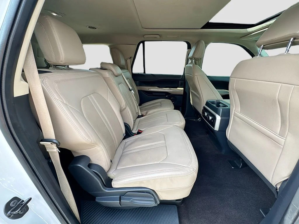 Used 2022 White Ford Limited image 31