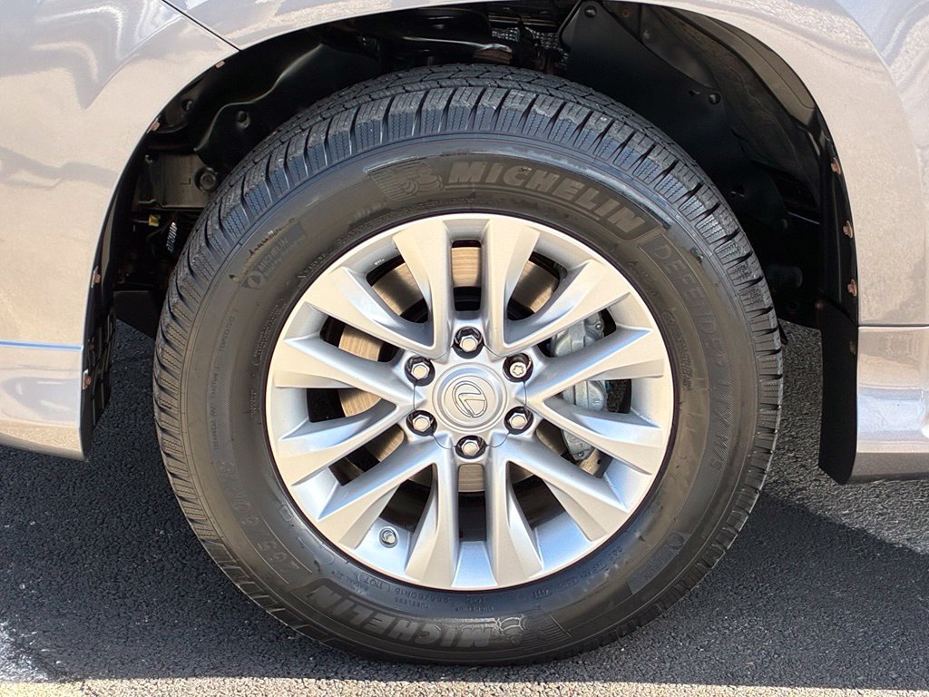 Used 2019 Gray Lexus 460 image 9
