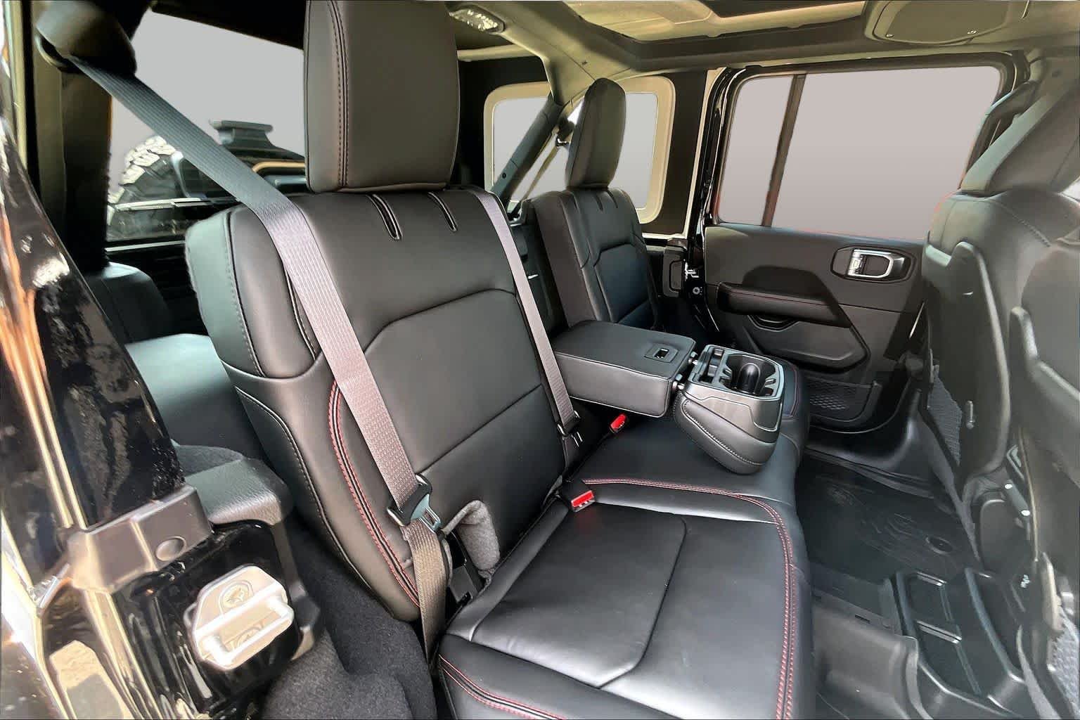 New 2027 Black Clear-Coat Paint Jeep Rubicon X image 23