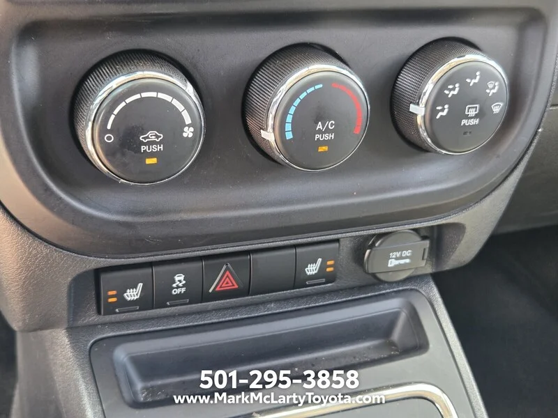 Used 2013 Bright Silver Metallic JEEP FWD 4DR LATITUDE image 19