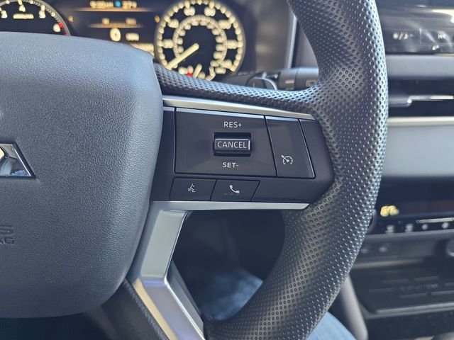 Used 2025 Black Mitsubishi ES image 16