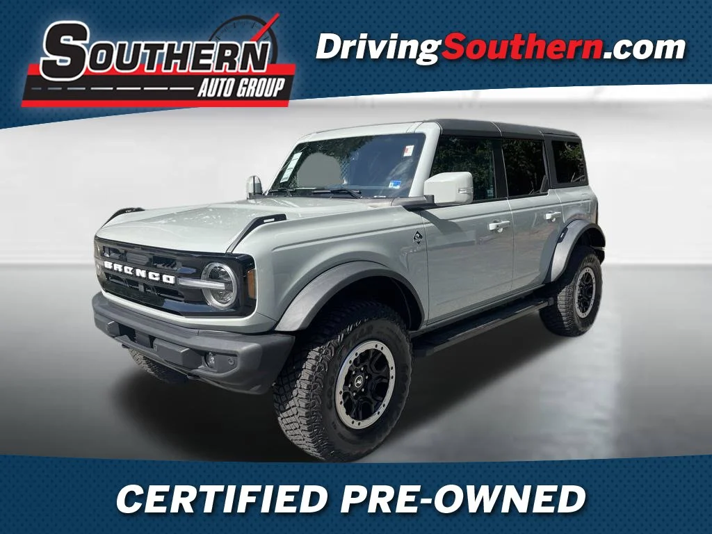 Used 2022 Green Ford Outer Banks image 1