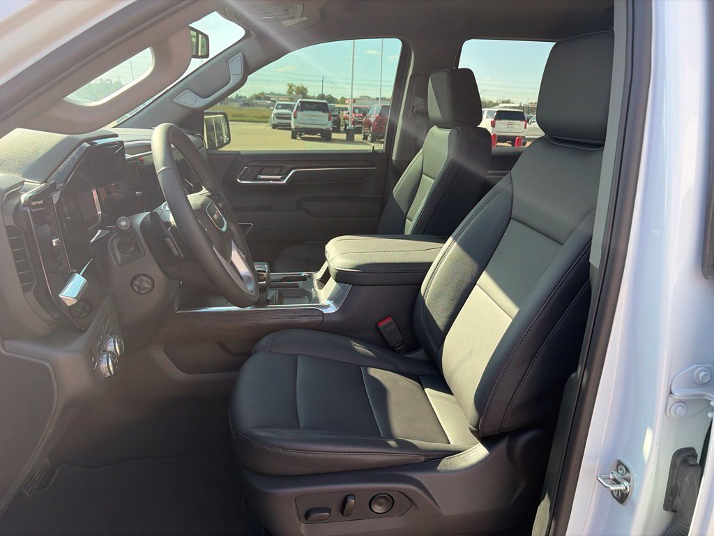 New 2026 Glacier White Tricoat GMC SLT image 16